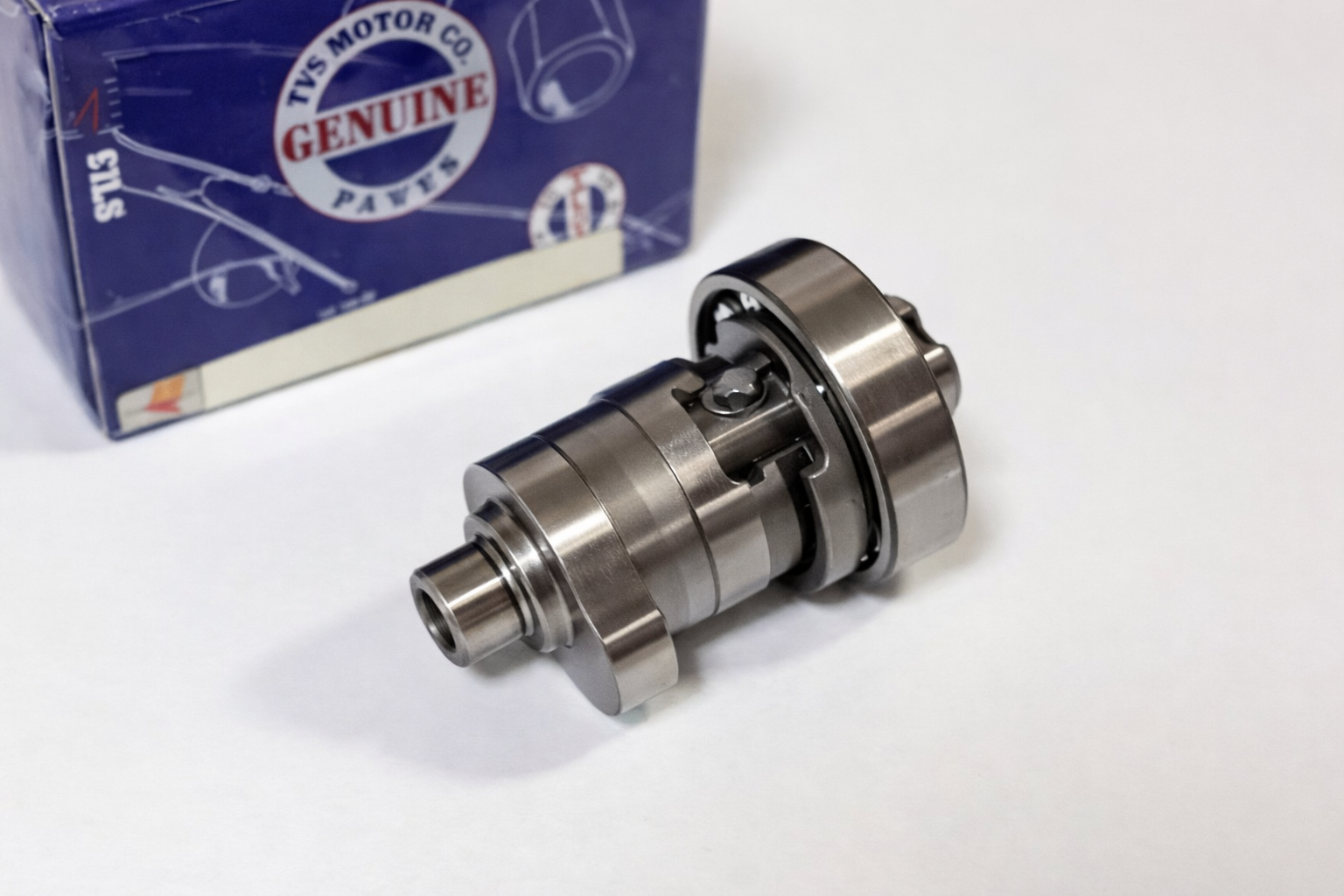 TVS Apache RTR 200 Eksantirik Mili