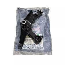 TVS Apache RTR 200 Ön Basamak Bağlantı Braketi Sağ