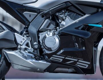 CF Moto 675SR-R